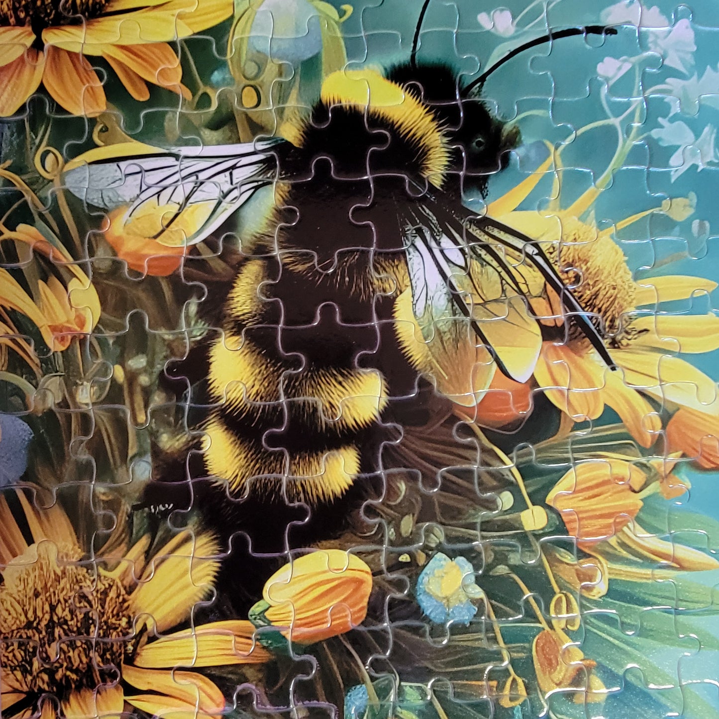 Honey Bee 120 PC Handmade Jigsaw Puzzle