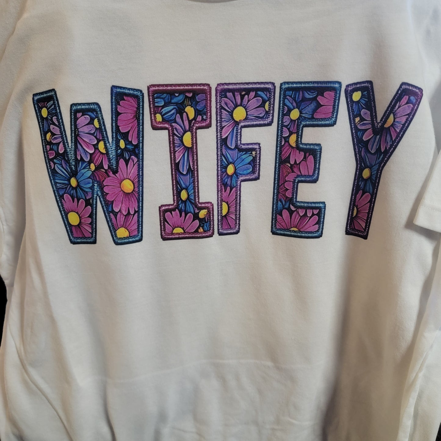 Wifey Floral Graphic T-Shirt