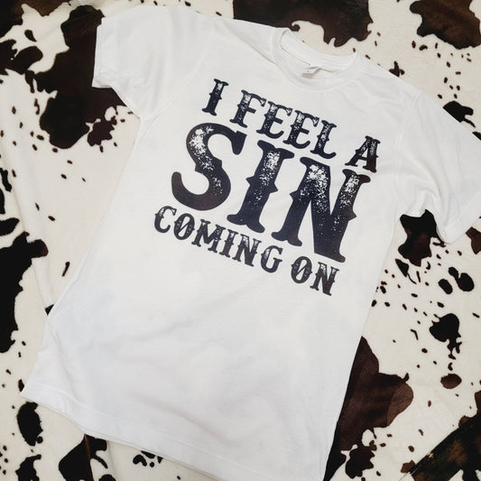 I Feel A Sin Comin On Western Short Sleeve Graphic Tee