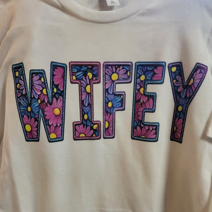 Wifey Floral Graphic T-Shirt