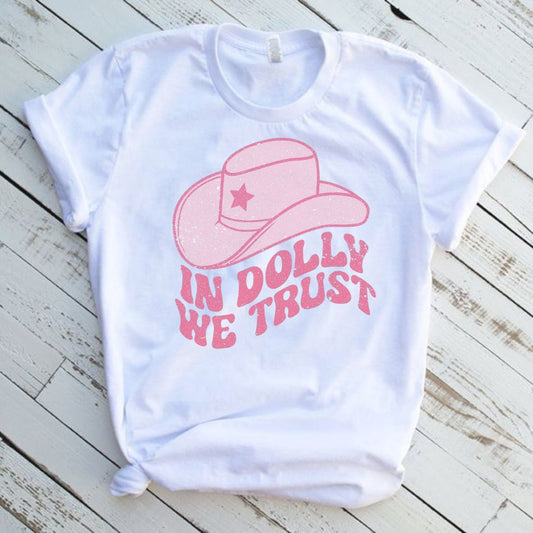 In Dolly We Trust Graphic T-Shirt